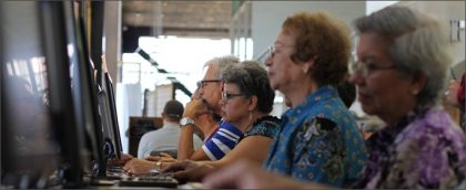 Abuelos digitales: educación tecnológica para el adulto mayor