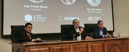 Foro sobre Inclusión de la Salud Digital en las Mallas Curriculares en Educación Superior destacó importancia de las nuevas tecnologías