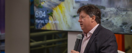 Empresarios compartieron con economista Alberto Trejos sobre estrategias financieras en épocas de inestabilidad