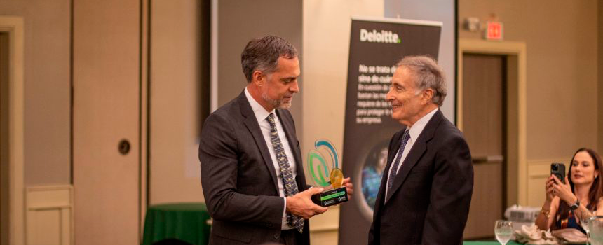 CAMTIC celebró 25 aniversario con homenaje a Guy de Téramond y entrega de premios