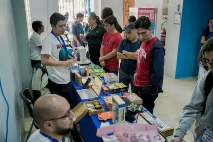 Universidad Cenfotec invita al Maker Faire 2026: La gran fiesta de la innovación y la tecnología