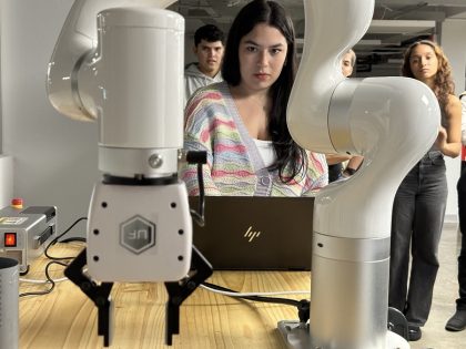 Universidad Fidélitas será sede de “Patrones Hermosos”, iniciativa internacional para impulsar vocaciones STEM en mujeres